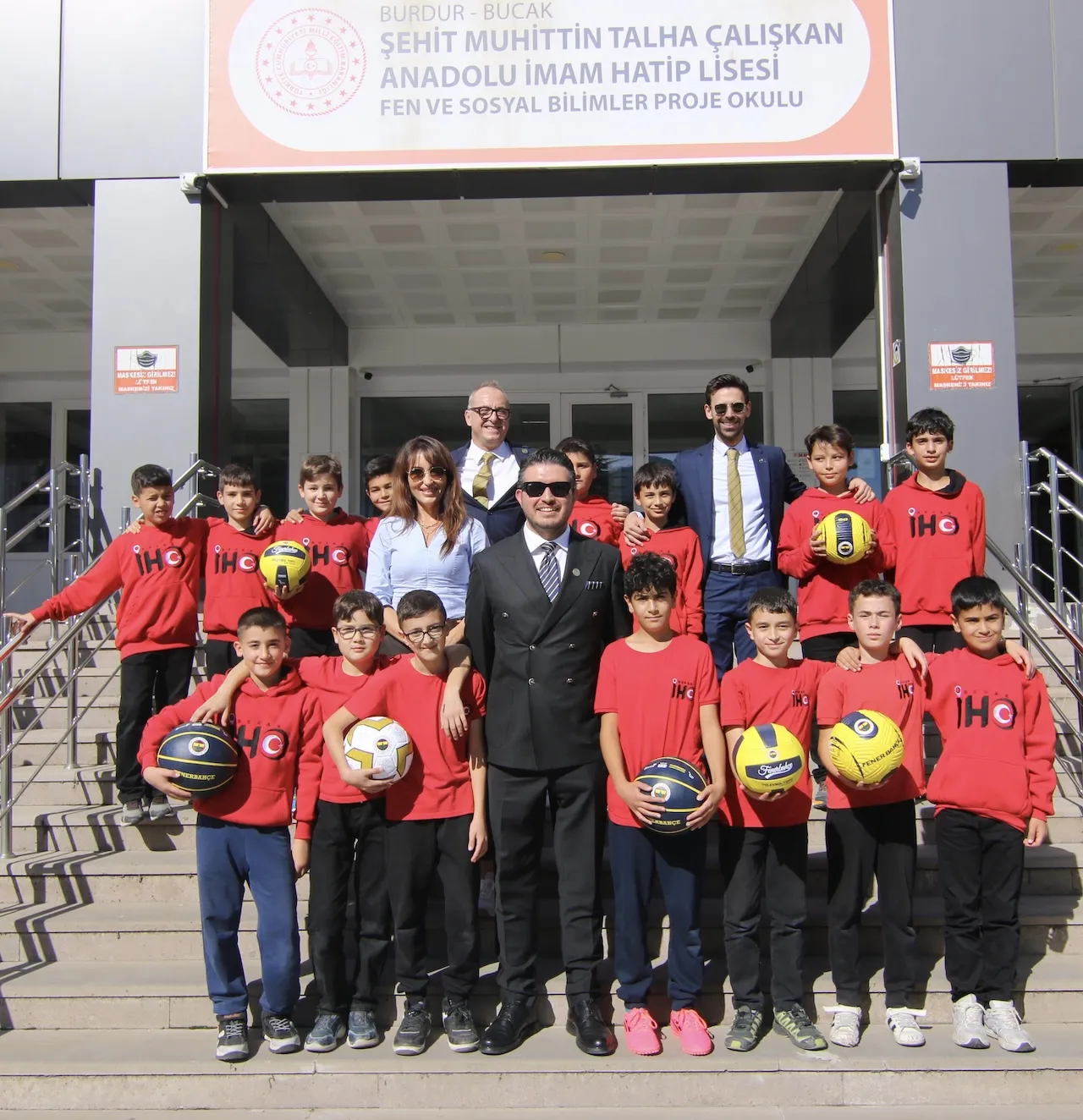 Fenerbahçeli Liderler Derneği, Anadolu’da yapay zeka seferberliği başlattı